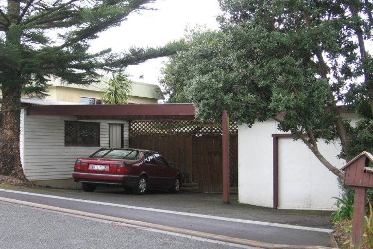 Photo of property in 48 Stillwater Crescent, Stillwater, Silverdale, 0993