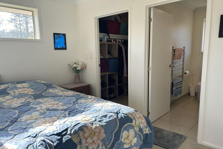 Photo of property in 13 Riverboat Lane, Helensville, 0800