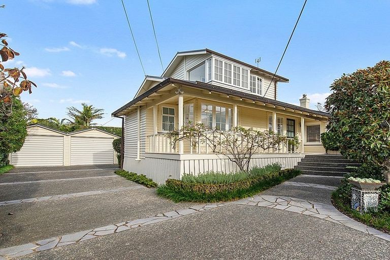 Photo of property in 13 Cameron Street, Takapuna, Auckland, 0622