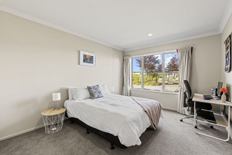 Photo of property in 6 June Gardens, Northwood, Christchurch, 8051
