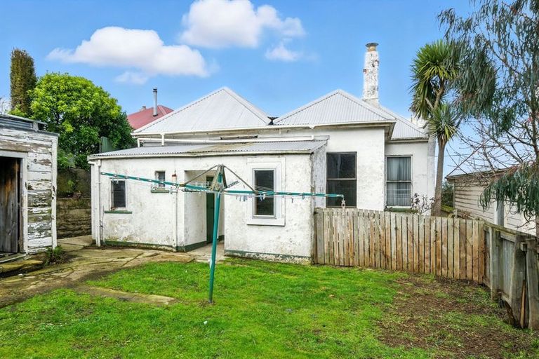 Photo of property in 44 South Road, The Glen, Dunedin, 9011