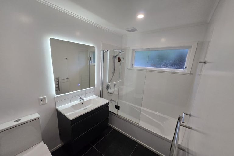 Photo of property in 94 Amapur Drive, Ngaio, Wellington, 6035