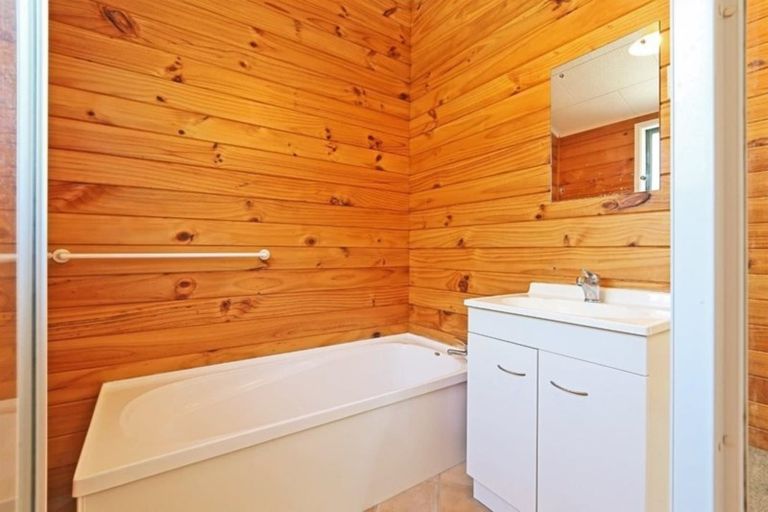 Photo of property in 8a Nimon Street, Havelock North, 4130