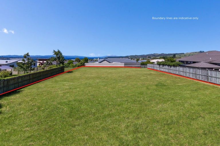 Photo of property in 9 Carpentras Way, Nukuhau, Taupo, 3330