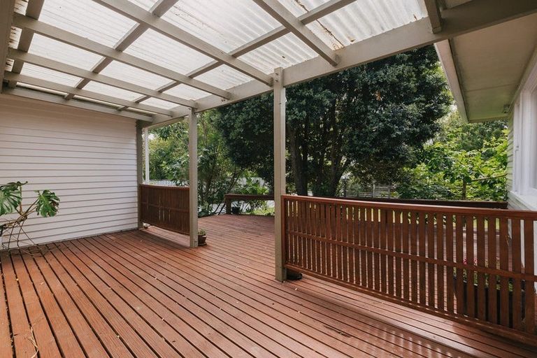 Photo of property in 4 Williams Terrace, Fitzherbert, Palmerston North, 4410