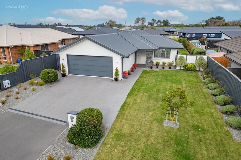 Photo of property in 5 Kokopu Street, Pegasus, 7612