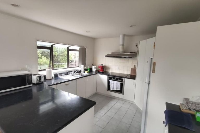 Photo of property in 2/131 Grand Drive, Remuera, Auckland, 1050