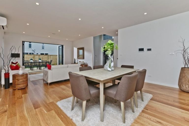 Photo of property in 18 Spyglass Street, Red Beach, 0932