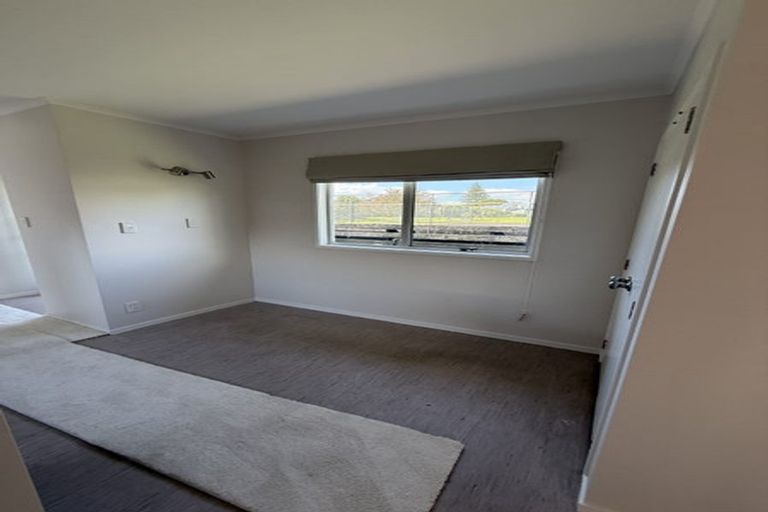 Photo of property in 1/35 Vivian Wilson Drive, Eastern Beach, Auckland, 2012