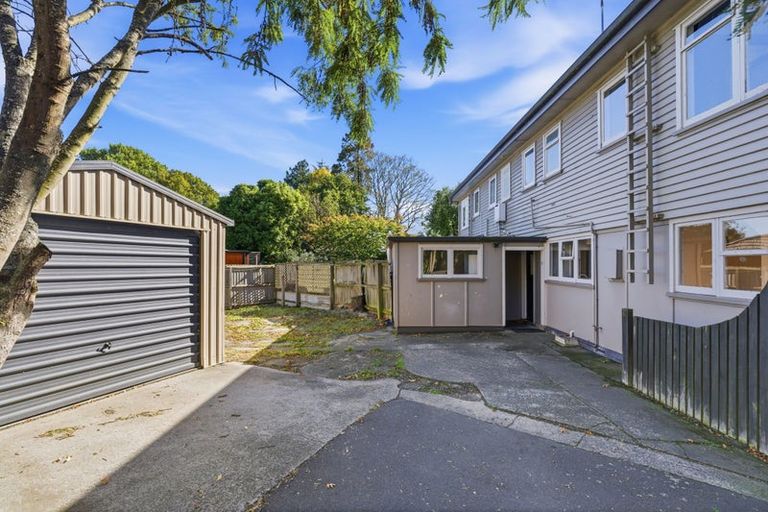 Photo of property in 23 Guildford Street, Burnside, Christchurch, 8053