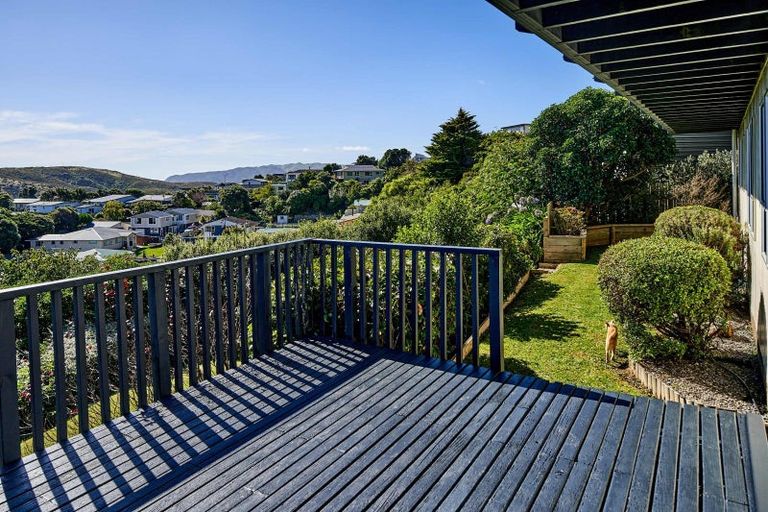 Photo of property in 10 Moray Place, Papakowhai, Porirua, 5024