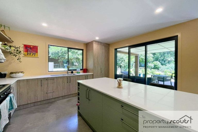 Photo of property in 94 Eliot Street, New Plymouth, 4310