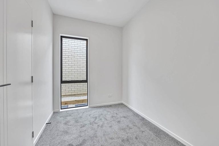 Photo of property in 24b Horokaka Street, Massey, Auckland, 0614