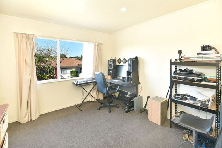 Photo of property in 38 Charlotte Street, Stanmore Bay, Whangaparaoa, 0932