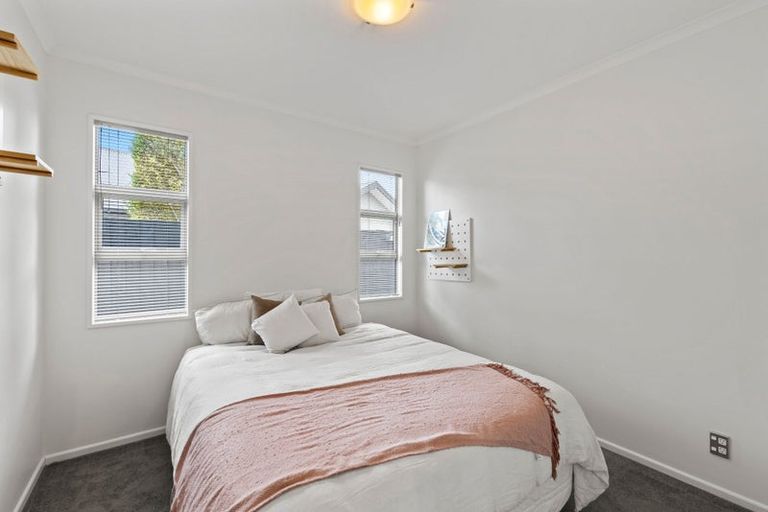 Photo of property in 17 Bottle Lake Drive, Parklands, Christchurch, 8083