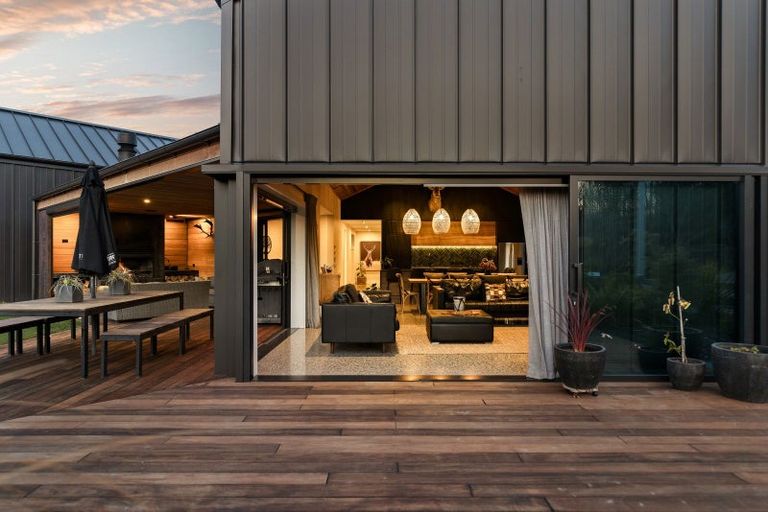 Photo of property in 2 Brodie Avenue, Arrowtown, 9302