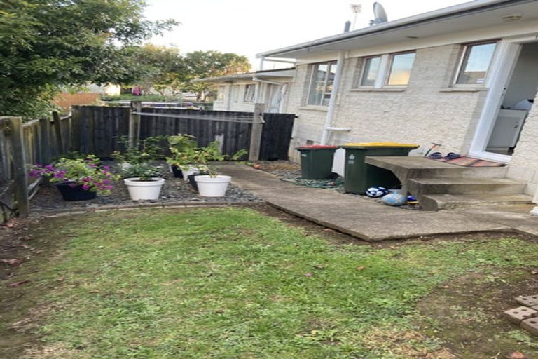 Photo of property in 1/44 Megan Avenue, Pakuranga Heights, Auckland, 2010