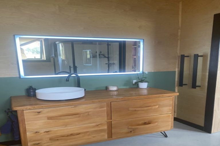 Photo of property in 196 Tavinor Road, Otaika, Whangarei, 0170