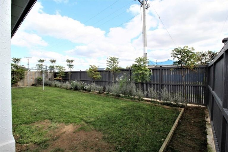 Photo of property in 14 Atkinson Street, Woodville, 4920