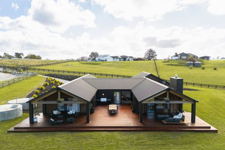 Photo of property in 18 Cellar Close, Te Kauwhata, 3782