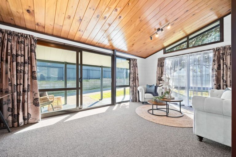 Photo of property in 3 Tasman Road, Otaki Beach, Otaki, 5512