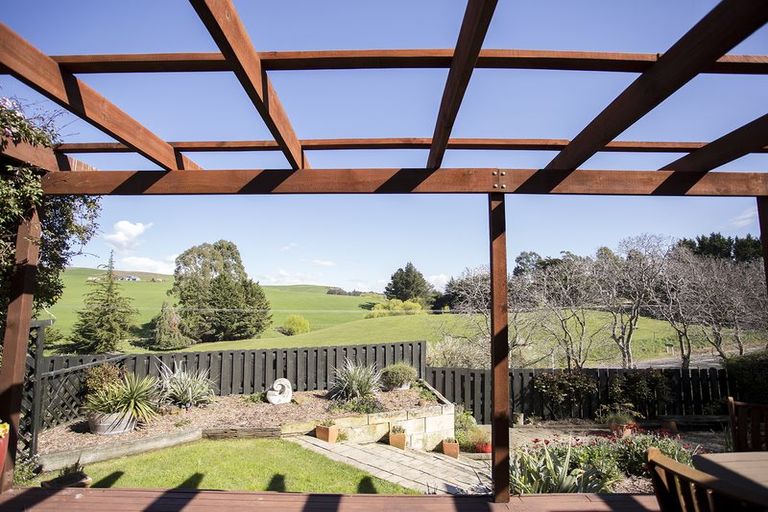 Photo of property in 2 Sussex Street, Weston, Oamaru, 9401