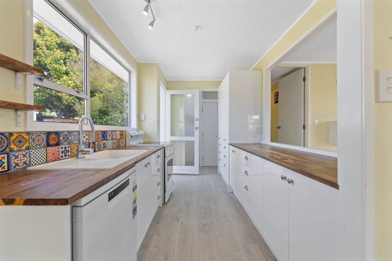 Photo of property in 24 Richmond Avenue, Richmond Heights, Taupo, 3330