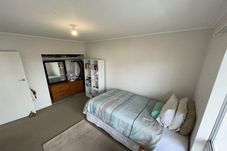 Photo of property in Mahora Court Flats, 25 Mahora Street, Kilbirnie, Wellington, 6022
