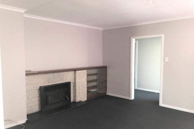 Photo of property in 63 Paul Crescent, Fairfield, Hamilton, 3214
