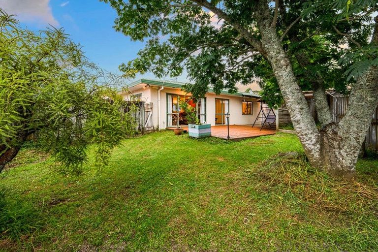 Photo of property in 7a Patrice Place, Massey, Auckland, 0614