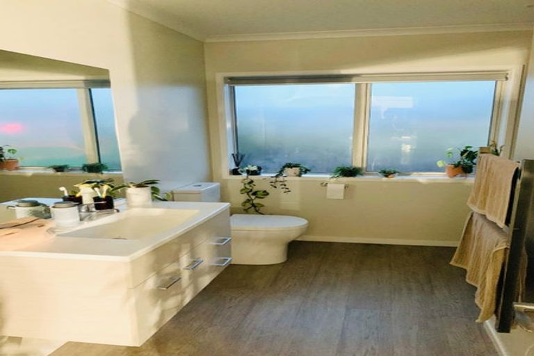 Photo of property in 2 Azara Way, Wigram, Christchurch, 8025