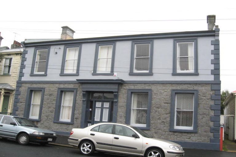 Photo of property in 40 Howe Street, North Dunedin, Dunedin, 9016