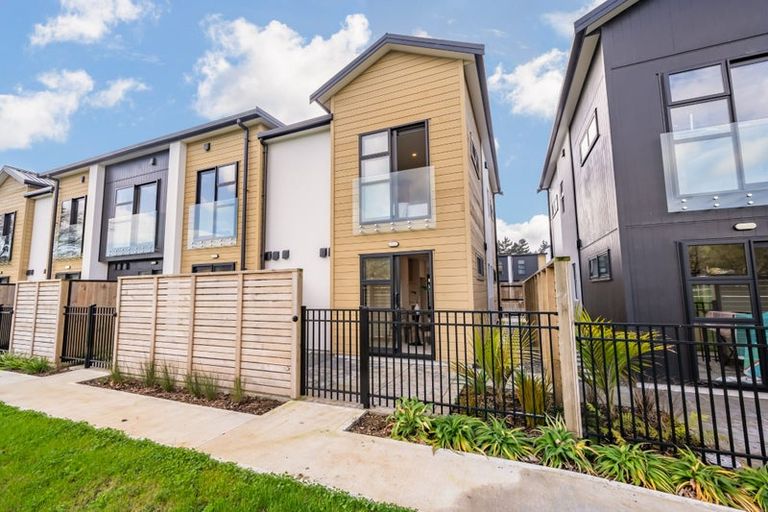 Photo of property in 35 Te Ara O Papatahi, Wainuiomata, Lower Hutt, 5014