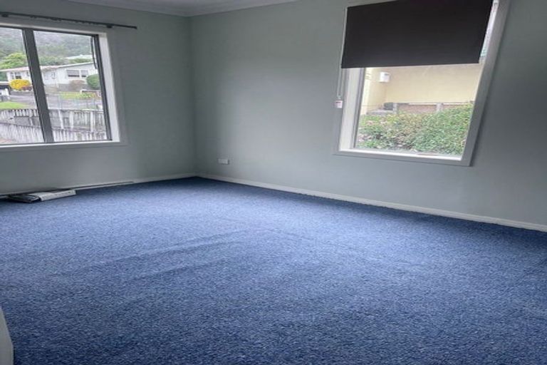 Photo of property in 24 Korau Grove, Stokes Valley, Lower Hutt, 5019