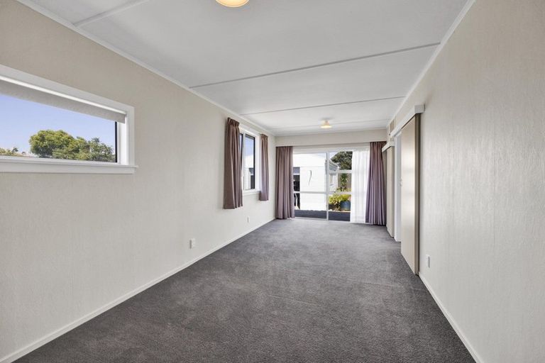 Photo of property in 133 Broadway, Waitara, 4320
