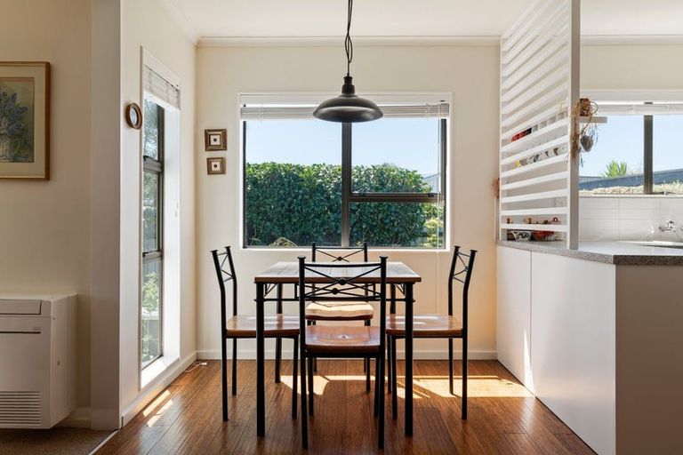 Photo of property in 2/134 Parkers Road, Tahunanui, Nelson, 7011