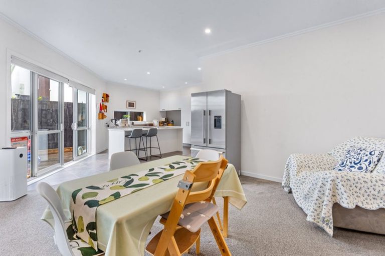 Photo of property in 33 Kanuka Road, Hobsonville, Auckland, 0616