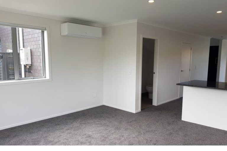 Photo of property in 58 Pateke Drive, Kenepuru, Porirua, 5022