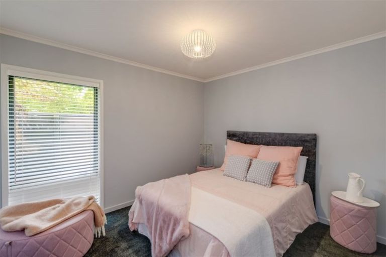 Photo of property in 2/23 Hamilton Avenue, Ilam, Christchurch, 8041