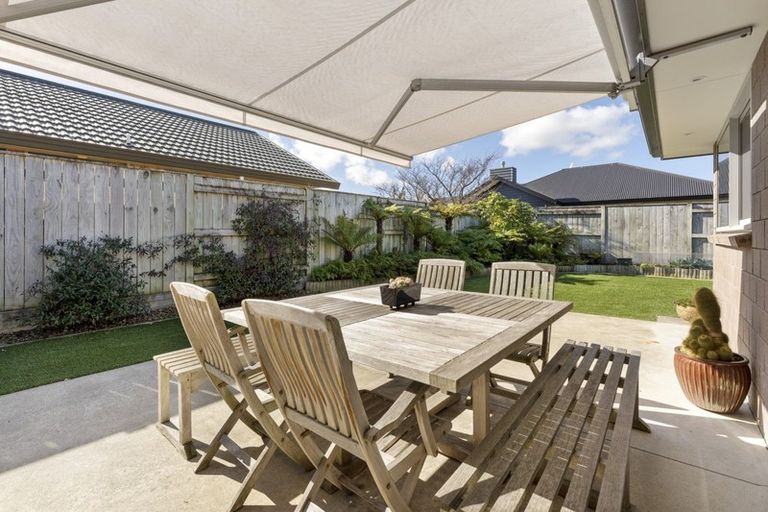 Photo of property in 4 Medallion Court, Kelvin Grove, Palmerston North, 4414