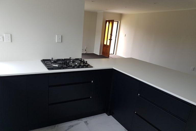 Photo of property in 10/482 Hibiscus Coast Highway, Orewa, 0931