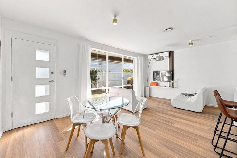 Photo of property in 1/12 Gibbon Street, Sydenham, Christchurch, 8023