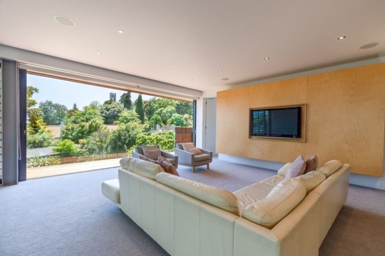 Photo of property in 27 Examiner Street, Nelson, 7010