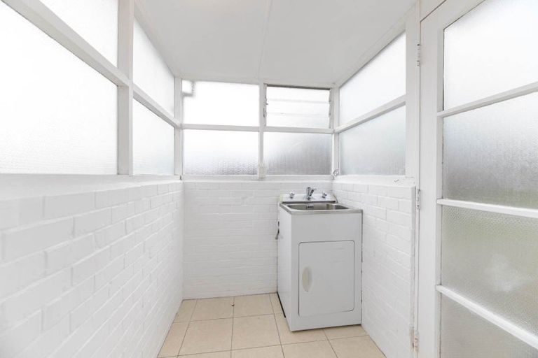 Photo of property in 7/12 Raines Avenue, Forrest Hill, Auckland, 0620