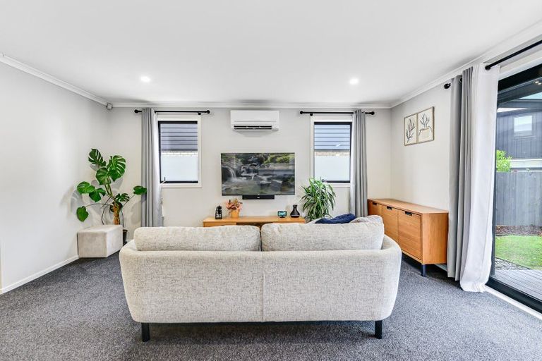 Photo of property in 2/64 Cabourne Drive, Glenview, Hamilton, 3206