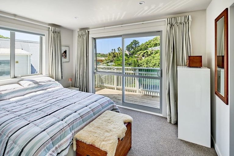 Photo of property in 10a Rarangi Way, Owhiro Bay, Wellington, 6023