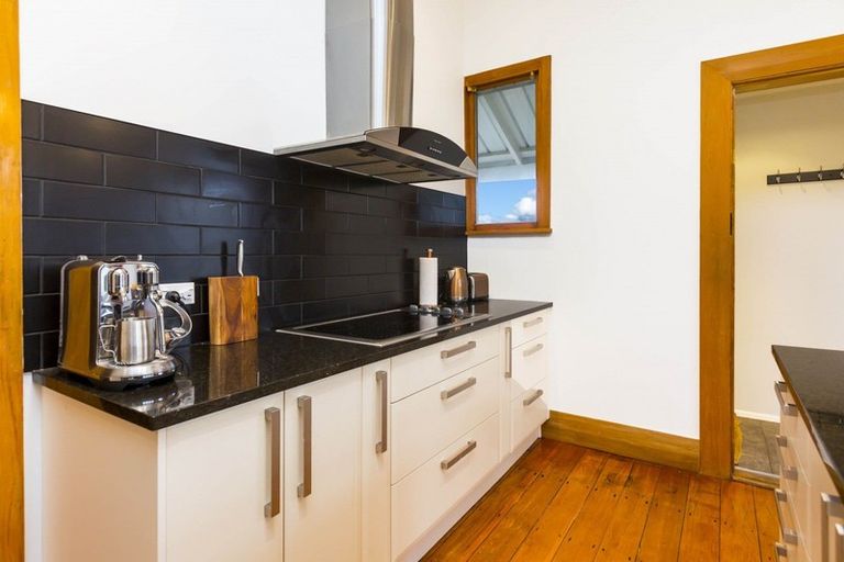 Photo of property in 30 Granville Street, Silverstream, Upper Hutt, 5019