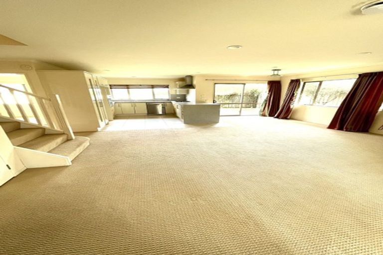 Photo of property in 133 Middlefield Drive, Flat Bush, Auckland, 2016