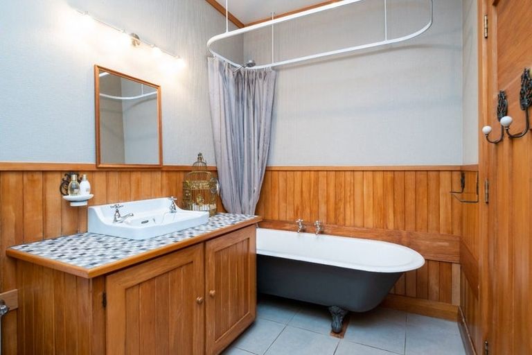 Photo of property in 112 Willowpark Road South, Hastings, 4122