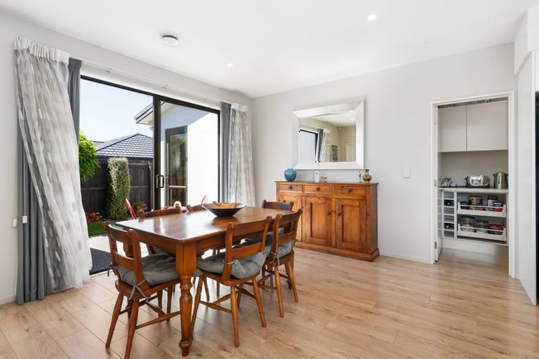 Photo of property in 1 Bargrove Close, Halswell, Christchurch, 8025